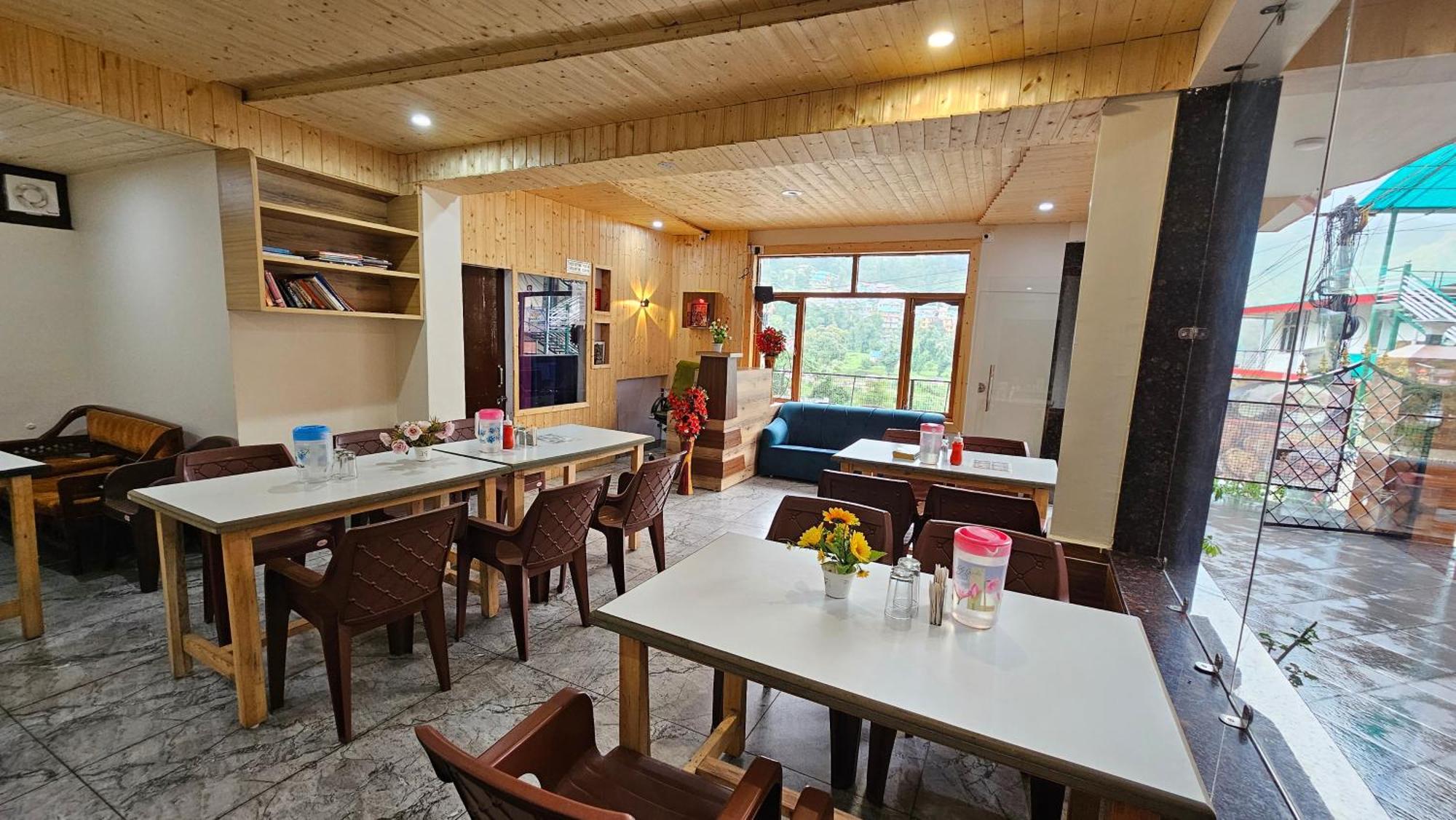Green View Hotel And Restaurant МакЛеод Ганж Екстериор снимка