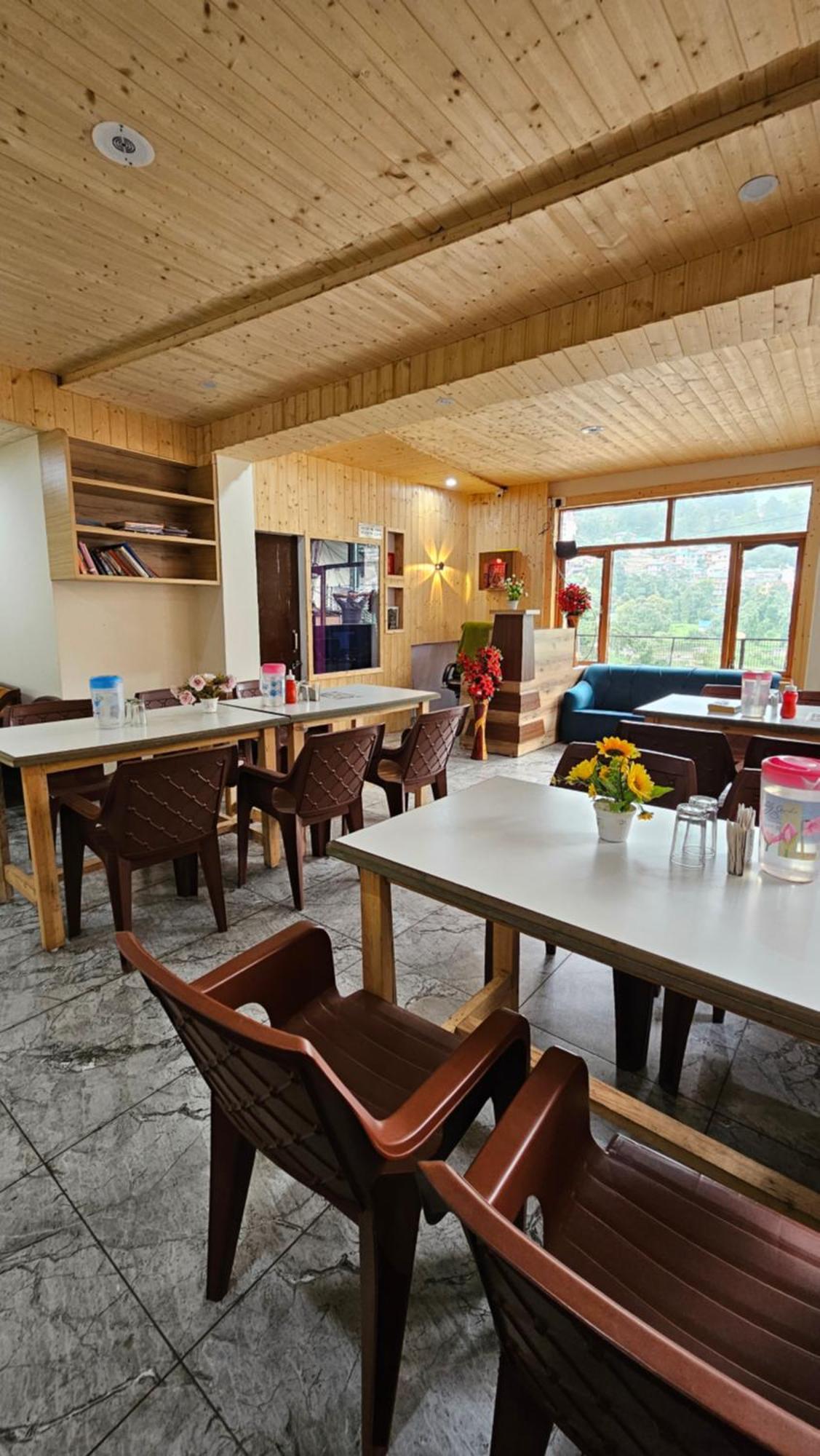 Green View Hotel And Restaurant МакЛеод Ганж Екстериор снимка