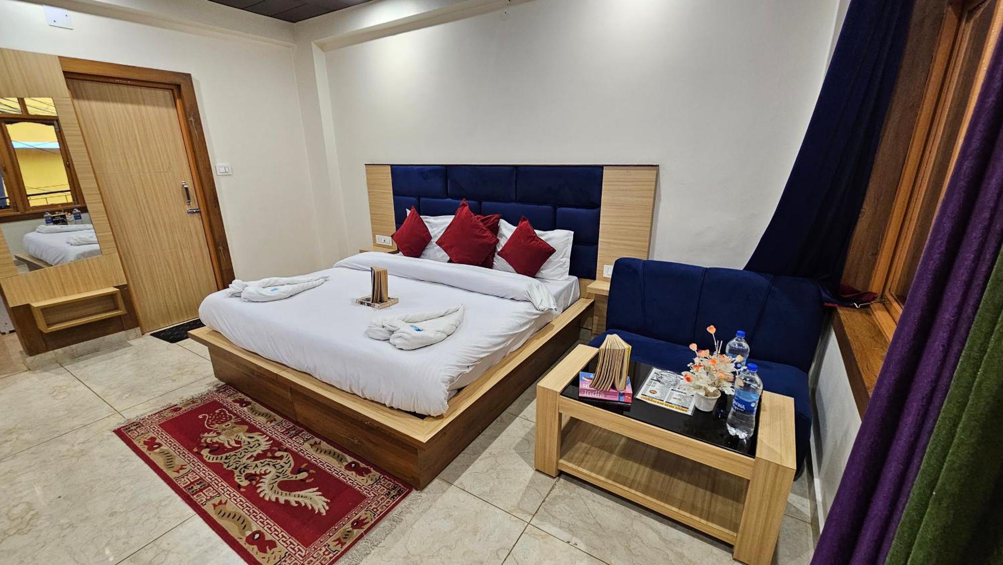 Green View Hotel And Restaurant МакЛеод Ганж Екстериор снимка
