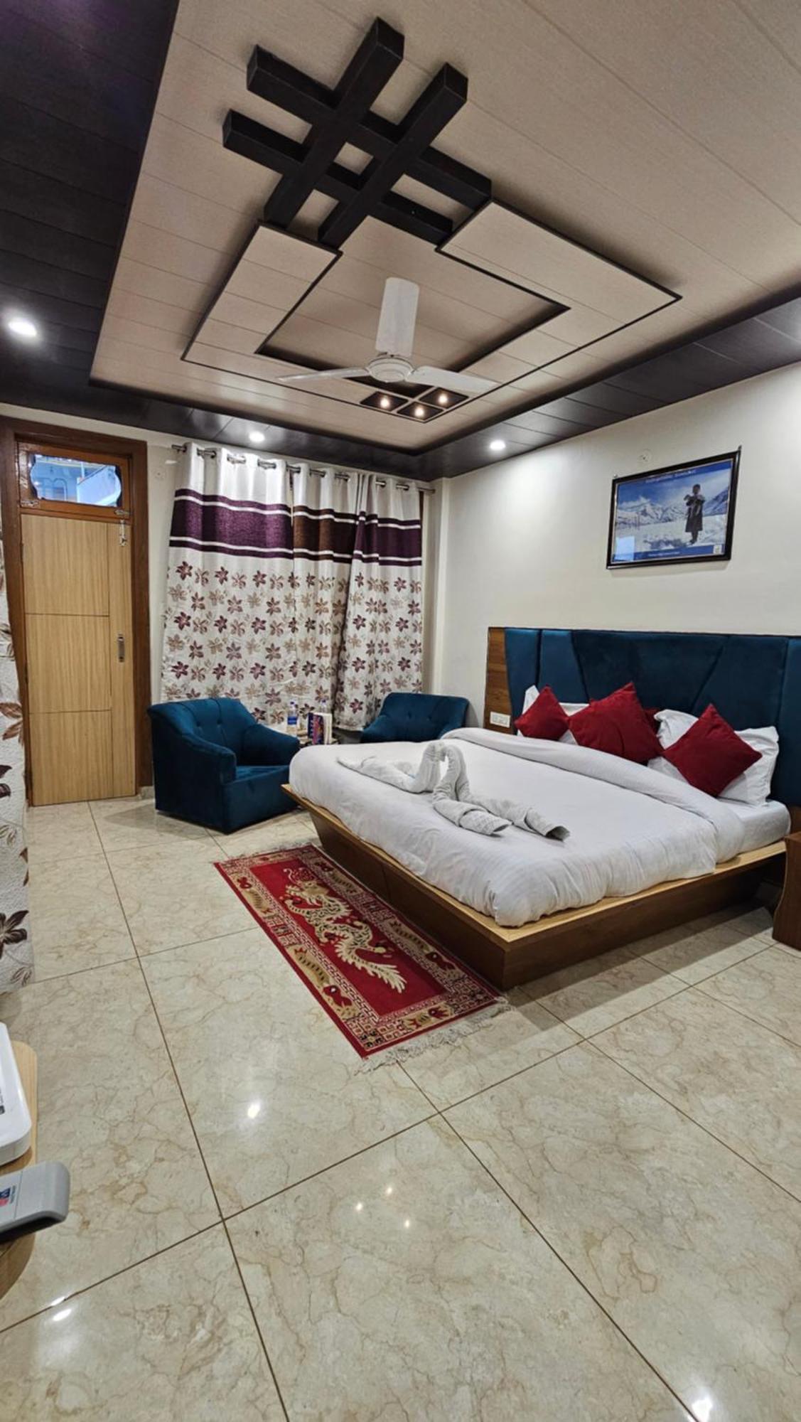 Green View Hotel And Restaurant МакЛеод Ганж Екстериор снимка